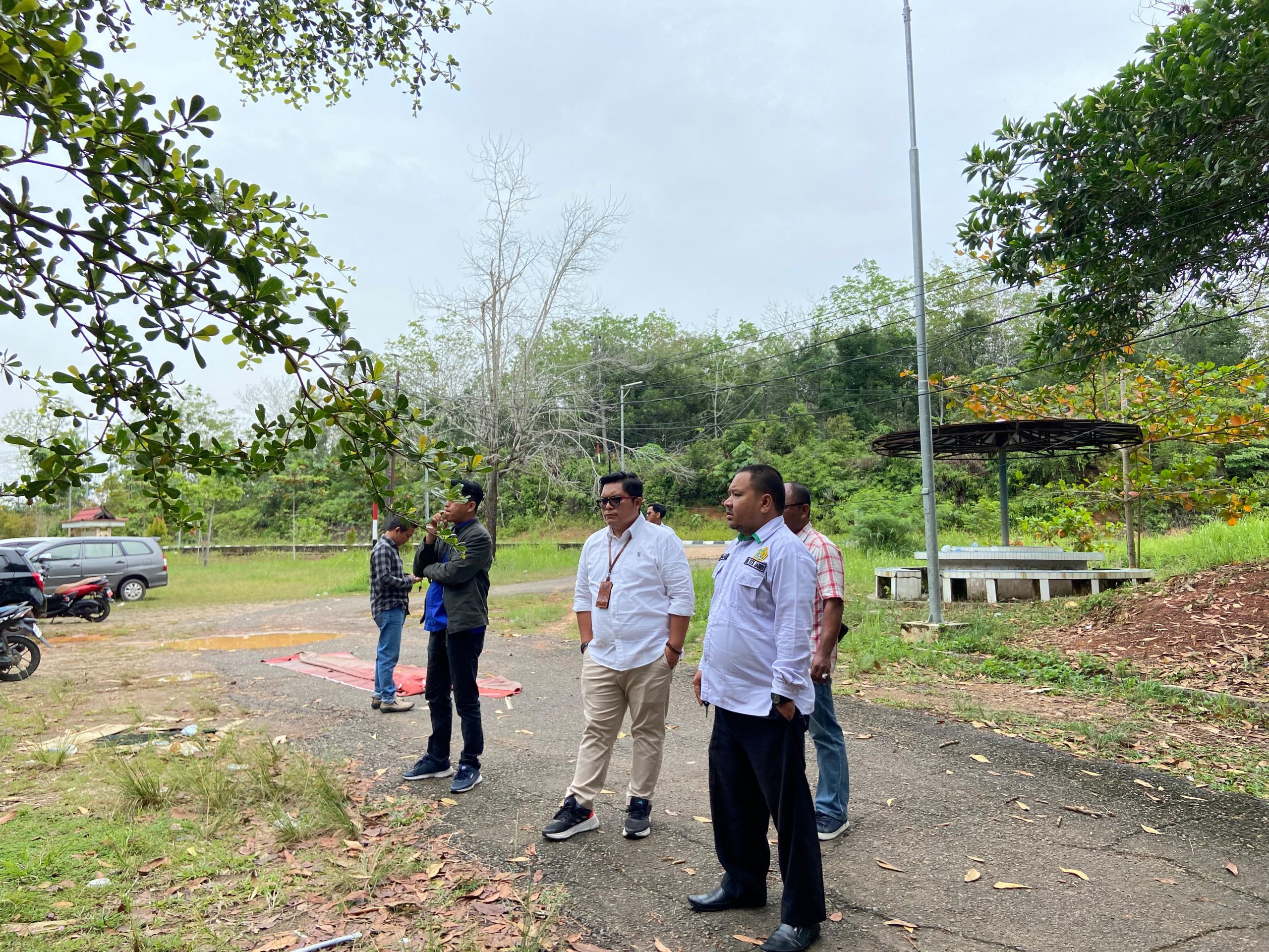 Kepala Pusat Pengembangan Bisnis UIN STS Jambi Bersama ATMJ Yamaha Meninjau Lokasi