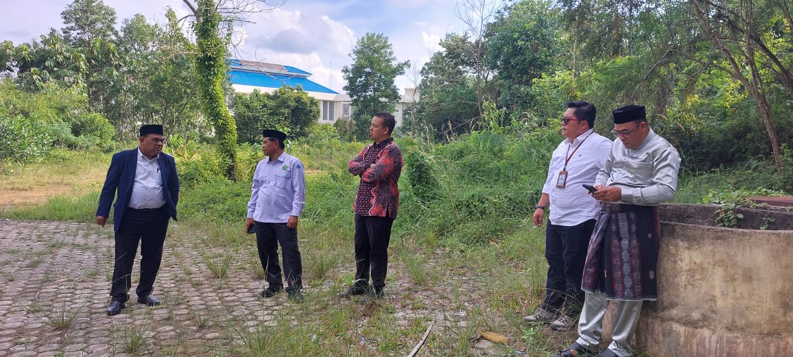 Rektor Tinjau Lokasi Pengembangan Bisnis Kuliner