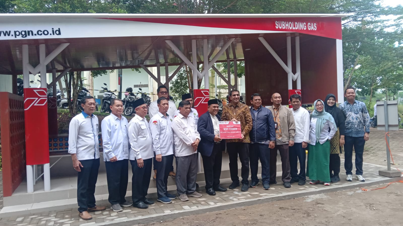 Peresmian Wifi Corner Dan Mini Stage Hasil Kolaborasi Gasnet Dan Yamaha
